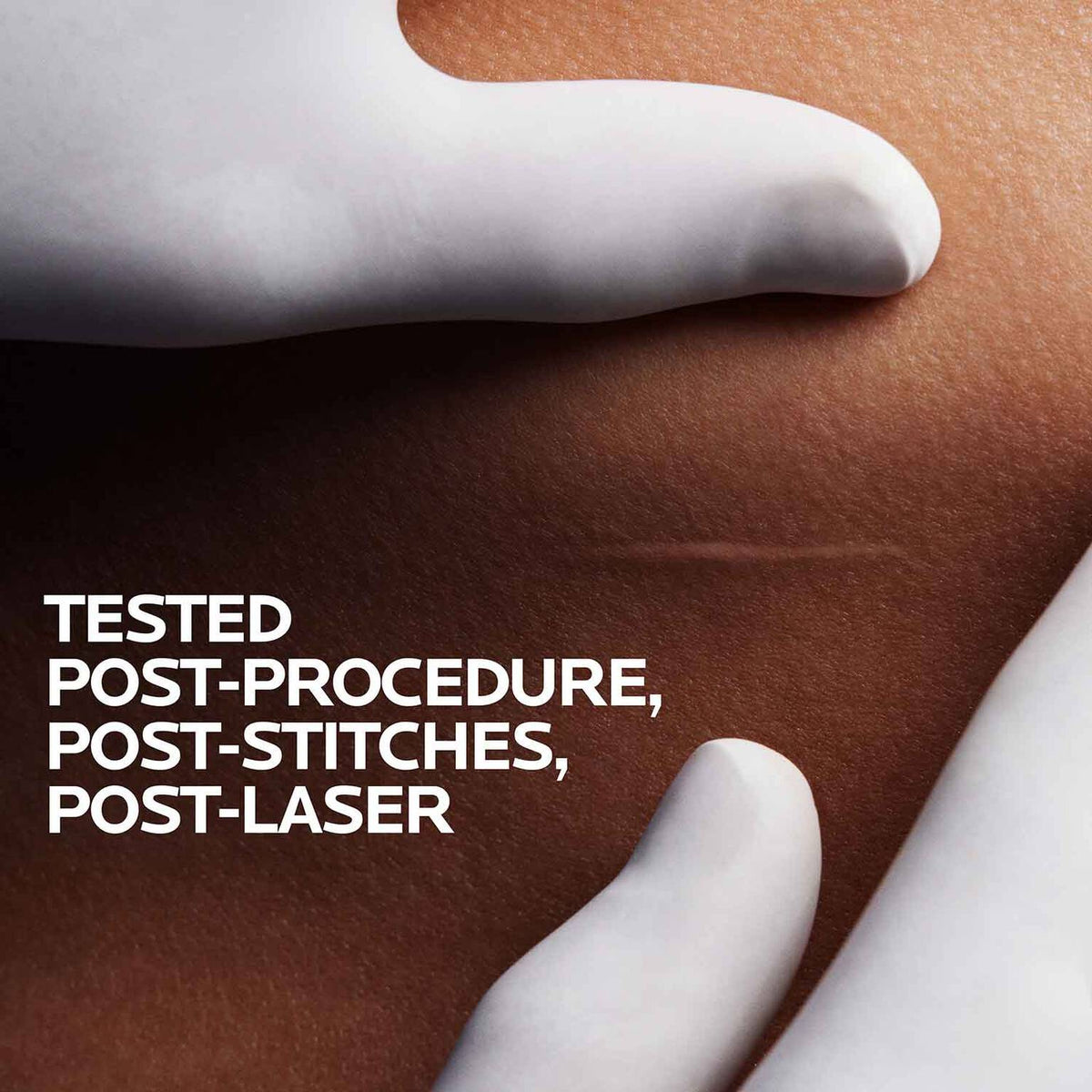 cicaplast-gel-b5-skin-protectant-o7 06-cicaplast-gel-model-1500x1500.jpg